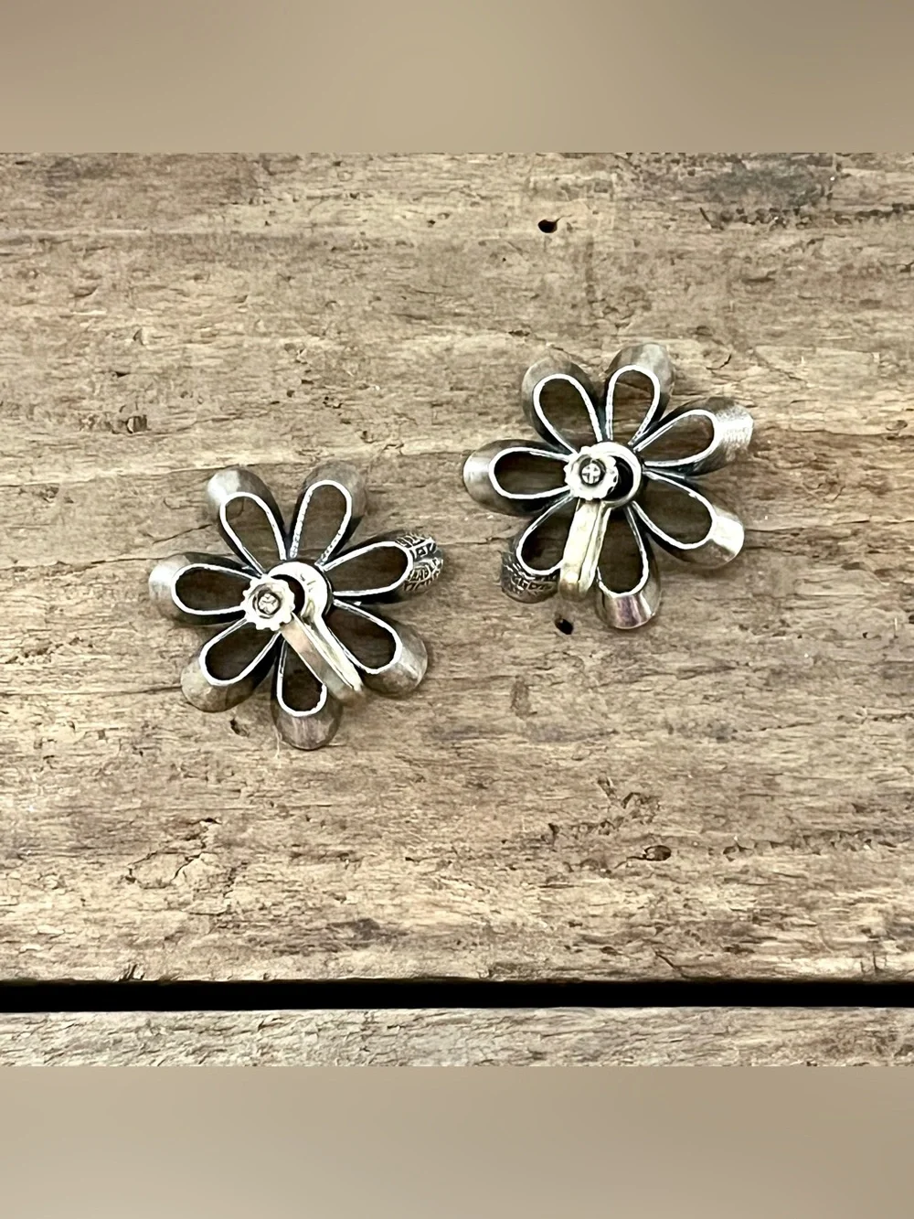 Vintage Mexico Sterling Silver Pearl Daisy Flower Screw Back Earrings